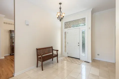 1437 Ambleside Circle Naperville IL 60540