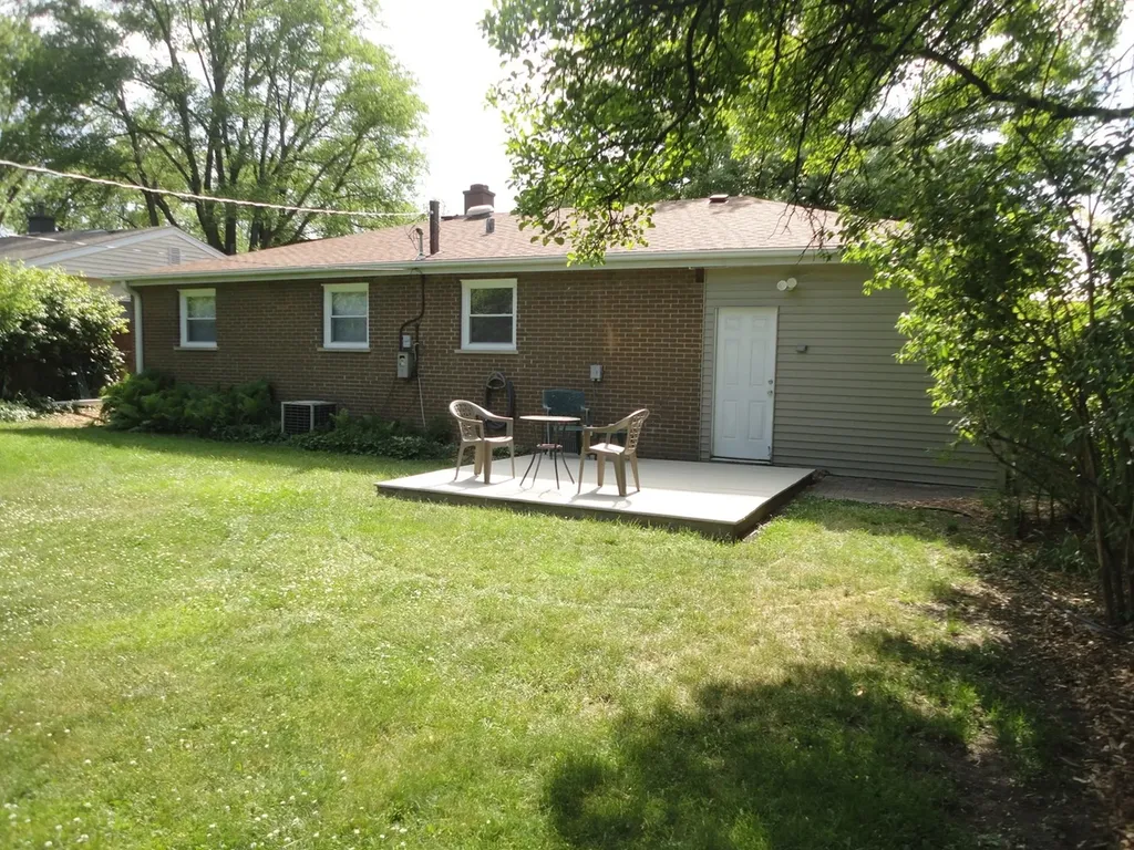 6325 Dunham Road Downers Grove IL 60516
