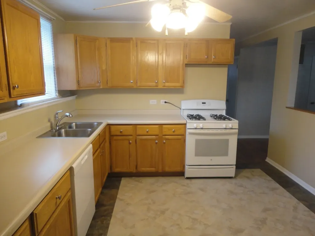 6325 Dunham Road Downers Grove IL 60516