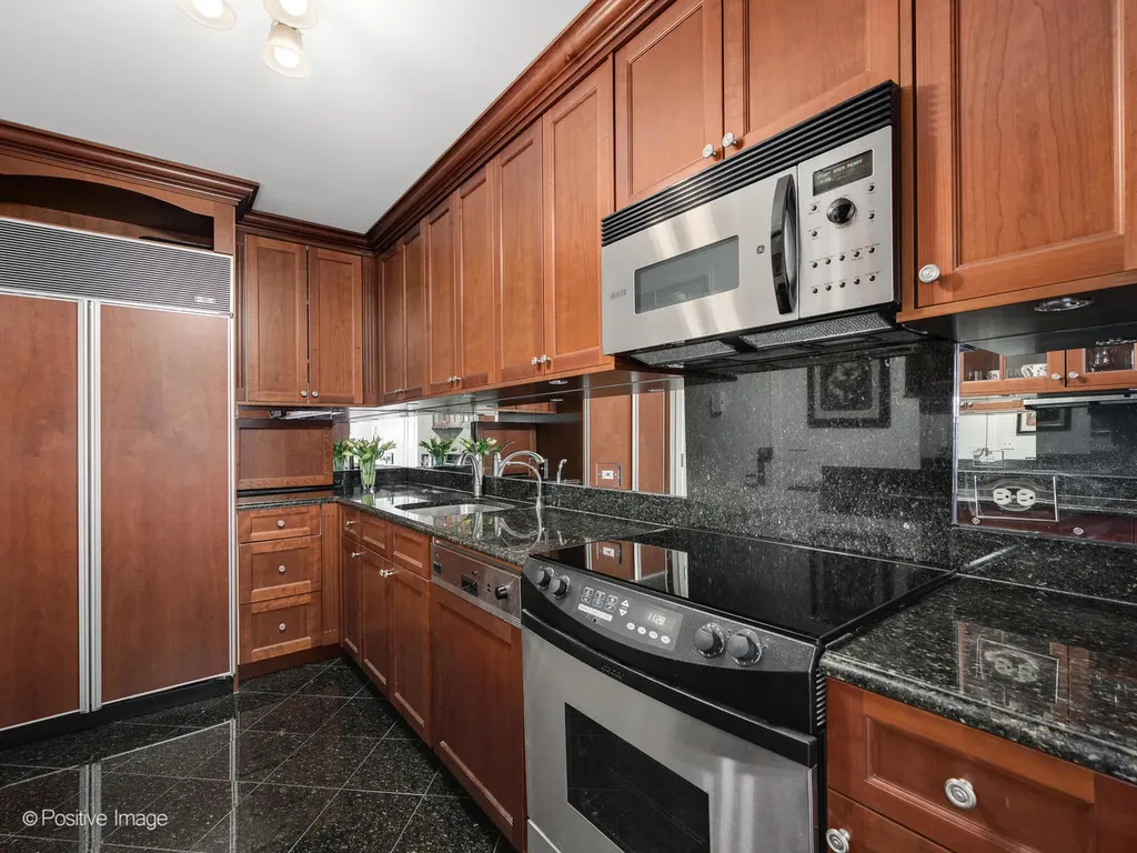 1550 North Lake Shore Drive Chicago IL 60610