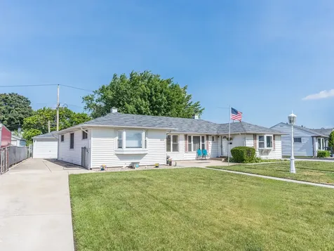 8818 South Kildare Avenue Hometown IL 60456
