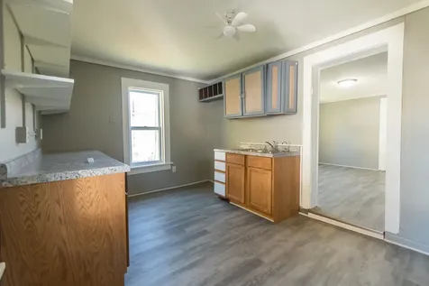 410 West 5th Street Sterling IL 61081