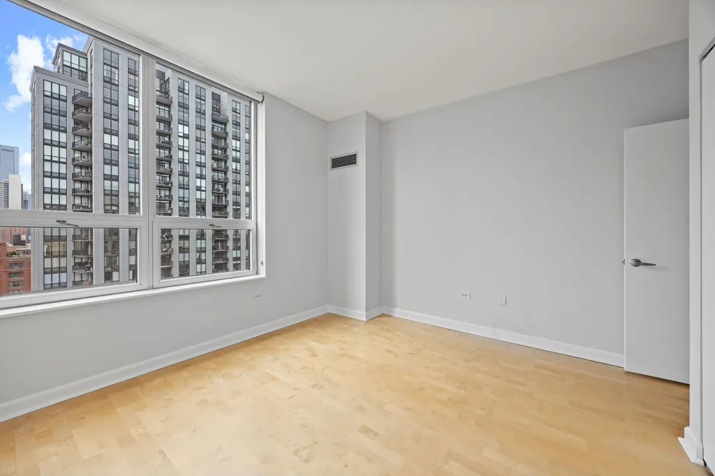 421 West Huron Street Chicago IL 60654