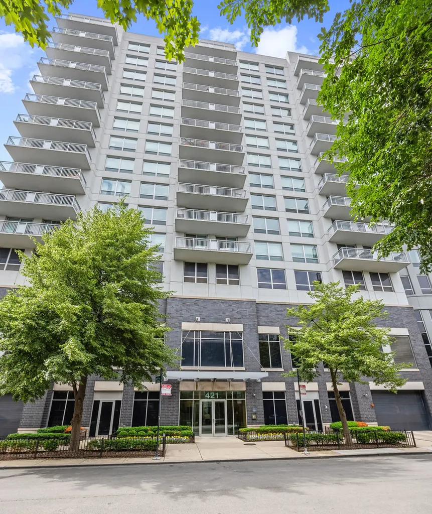 421 West Huron Street Chicago IL 60654