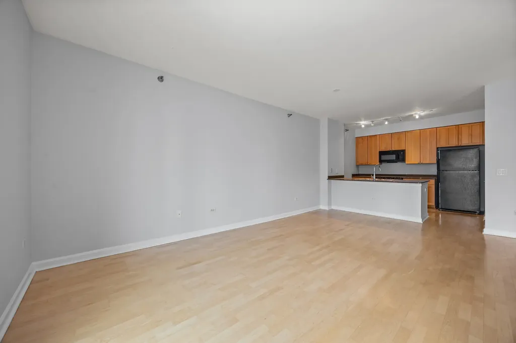 421 West Huron Street Chicago IL 60654