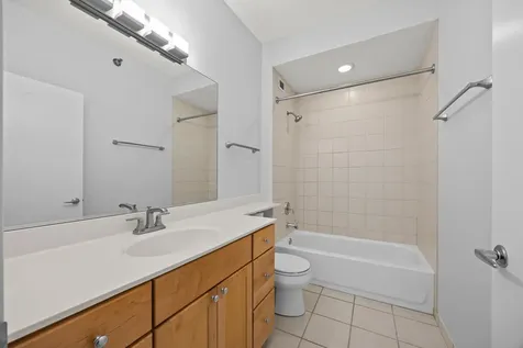 421 West Huron Street Chicago IL 60654