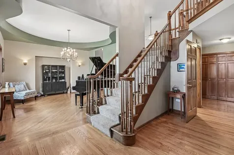 17420 92ND Avenue Tinley Park IL 60487