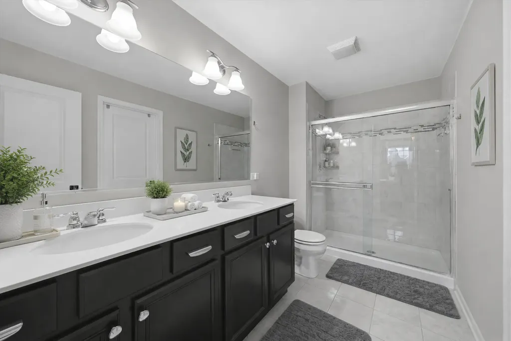 15317 Sheffield Square Parkway Orland Park IL 60462