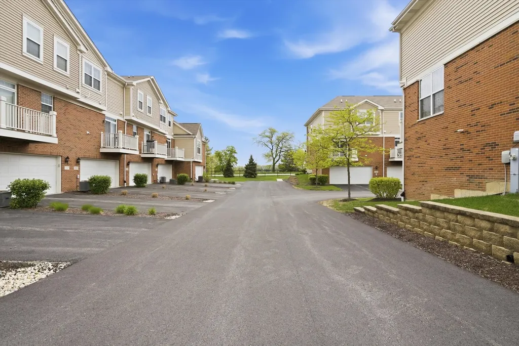 15317 Sheffield Square Parkway Orland Park IL 60462