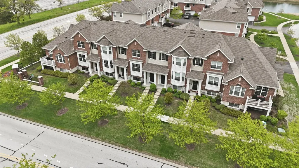 15317 Sheffield Square Parkway Orland Park IL 60462