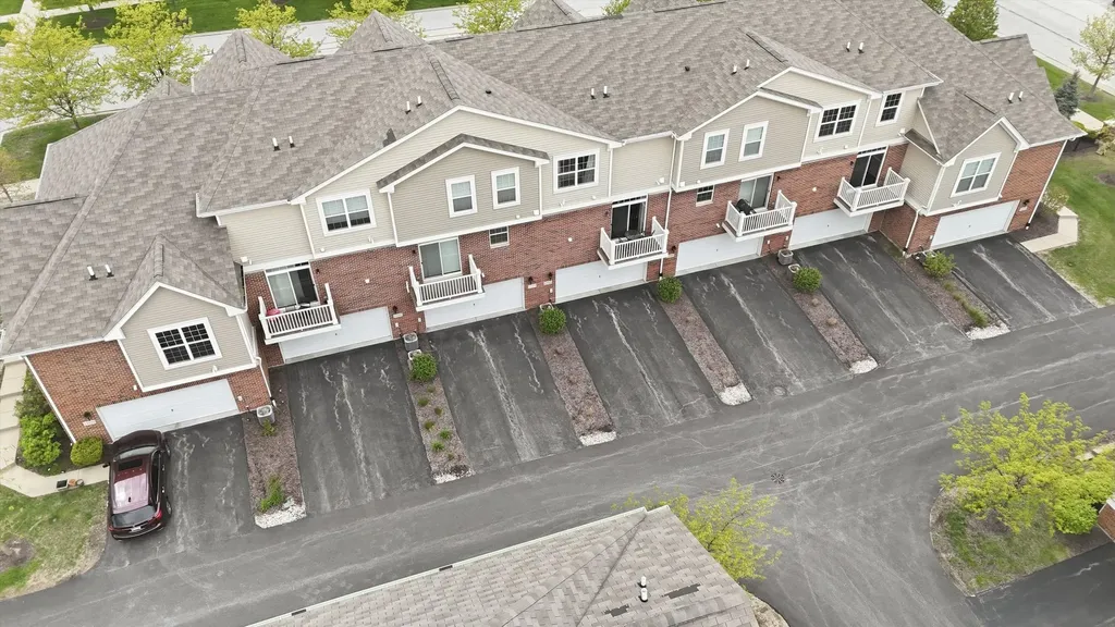15317 Sheffield Square Parkway Orland Park IL 60462