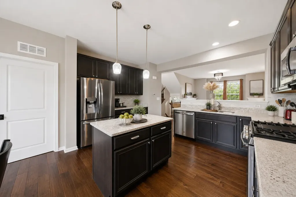 15317 Sheffield Square Parkway Orland Park IL 60462