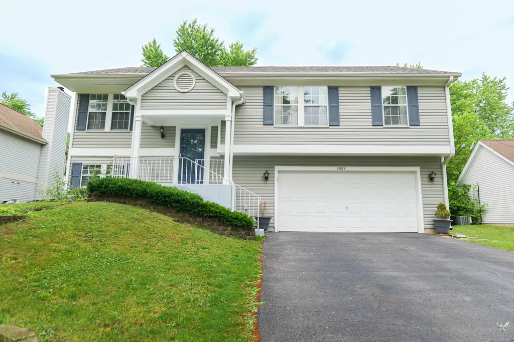 2088 Pennsbury Lane Hanover Park IL 60133
