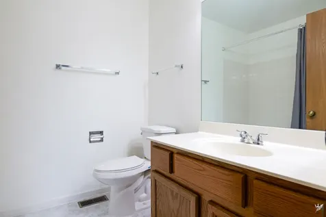 2088 Pennsbury Lane Hanover Park IL 60133