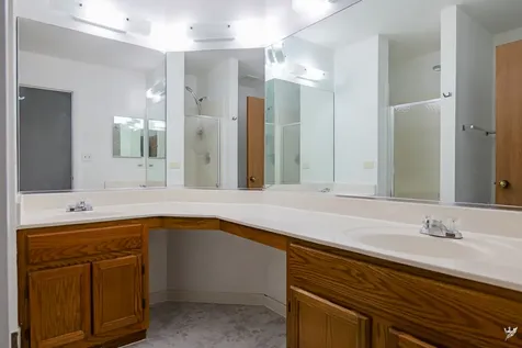 2088 Pennsbury Lane Hanover Park IL 60133