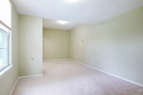 2088 Pennsbury Lane Hanover Park IL 60133
