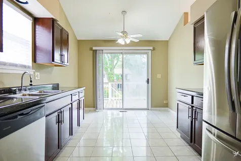 2088 Pennsbury Lane Hanover Park IL 60133