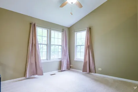 2088 Pennsbury Lane Hanover Park IL 60133