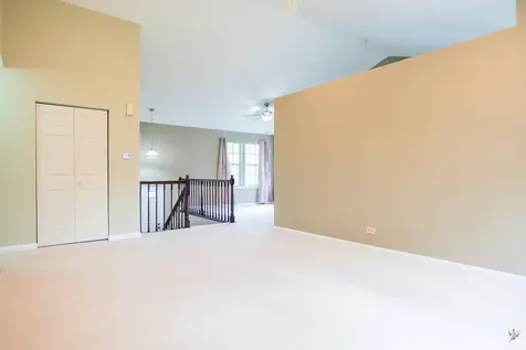 2088 Pennsbury Lane Hanover Park IL 60133