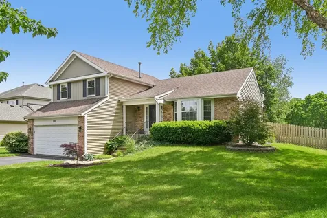 2011 Glenmoor Drive West Dundee IL 60118