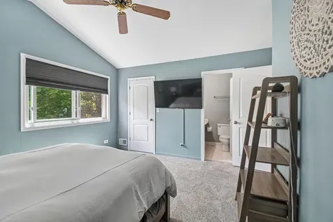 2011 Glenmoor Drive West Dundee IL 60118