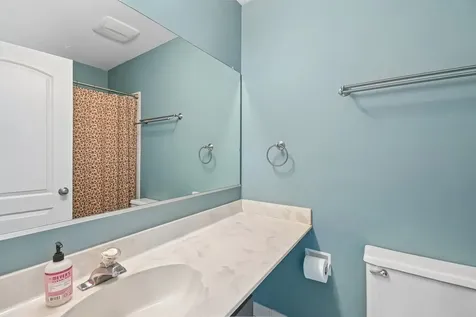 2011 Glenmoor Drive West Dundee IL 60118