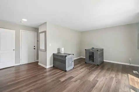 2011 Glenmoor Drive West Dundee IL 60118