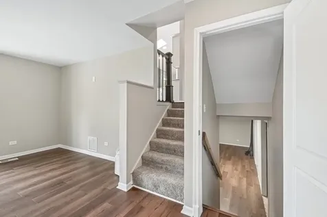 2011 Glenmoor Drive West Dundee IL 60118
