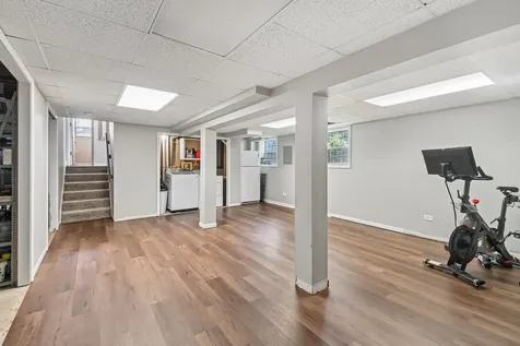 2011 Glenmoor Drive West Dundee IL 60118