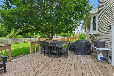 2011 Glenmoor Drive West Dundee IL 60118