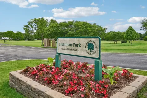 2011 Glenmoor Drive West Dundee IL 60118
