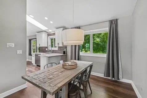2011 Glenmoor Drive West Dundee IL 60118