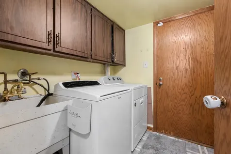 10704 Kilpatrick Avenue Oak Lawn IL 60453