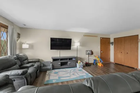 10704 Kilpatrick Avenue Oak Lawn IL 60453