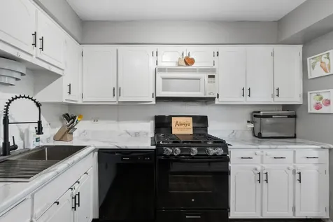 10704 Kilpatrick Avenue Oak Lawn IL 60453