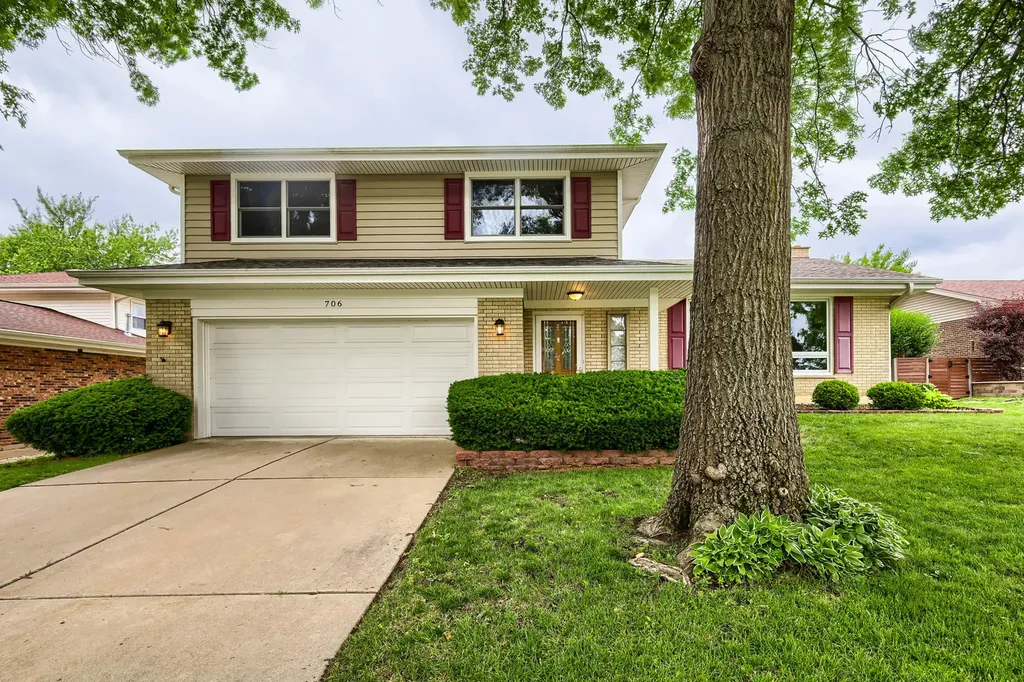 706 Huntington Lane Schaumburg IL 60193
