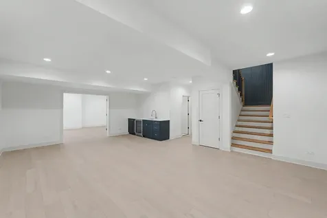 837 South Kearsage Avenue Elmhurst IL 60126
