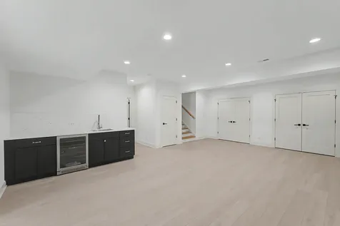 837 South Kearsage Avenue Elmhurst IL 60126