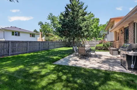 6716 Trenton Lane Darien IL 60561