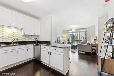 125 South Jefferson Street Chicago IL 60661