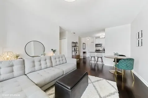 125 South Jefferson Street Chicago IL 60661