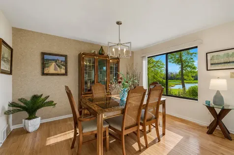 404 Shoreline Road Lake Barrington IL 60010