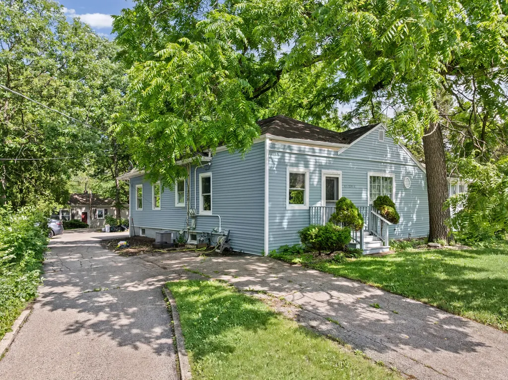 43 South Cedar Street Palatine IL 60067