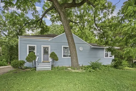 43 South Cedar Street Palatine IL 60067