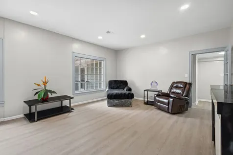 43 South Cedar Street Palatine IL 60067