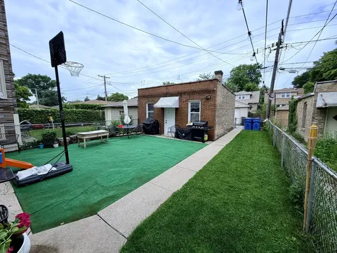 6302 West Holbrook Street Chicago IL 60646