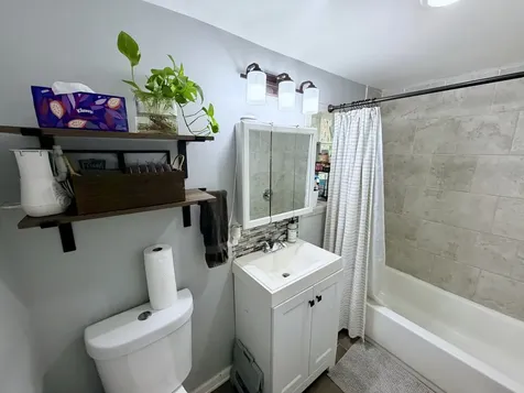 6302 West Holbrook Street Chicago IL 60646