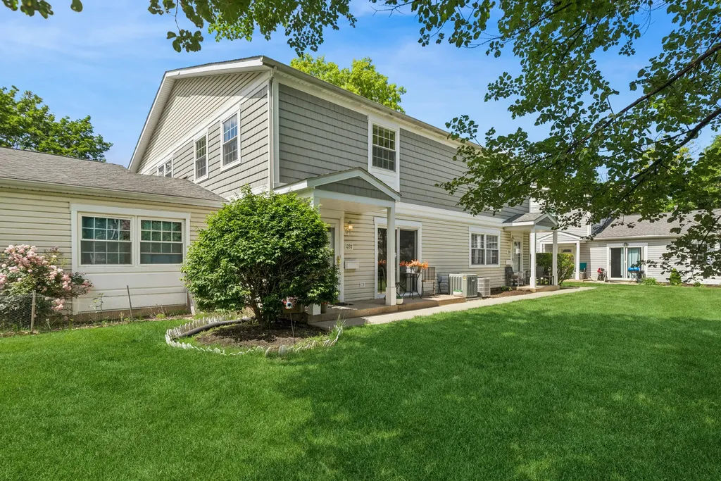 1237 Oboe Court Wheeling IL 60090