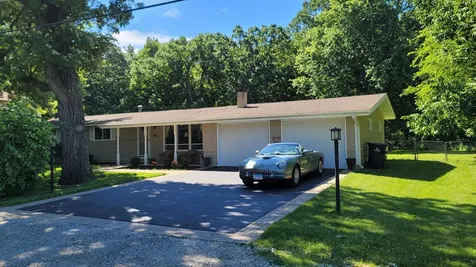2127 Salem Avenue Johnsburg IL 60051