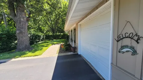 2127 Salem Avenue Johnsburg IL 60051